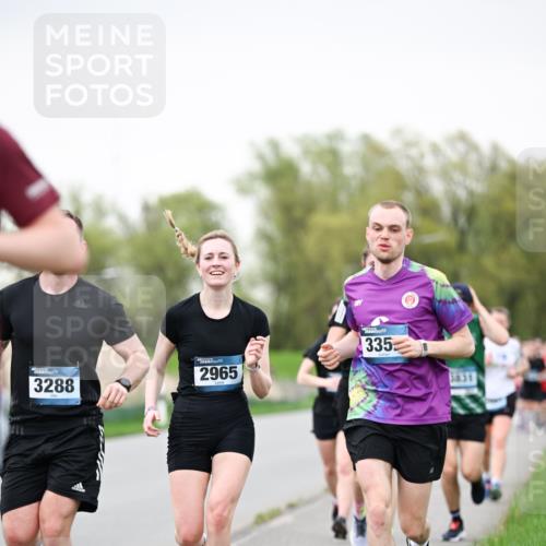 07.04.2024 - 43. Internationalen Wilhelmsburger Insellauf Dr. Thomas Lammeyer http://msf.ph/oto/6039965 07.04.2024 10:33:37 Laufen 3288, 2965, 335, 30, 31 meine-sportfotos.de