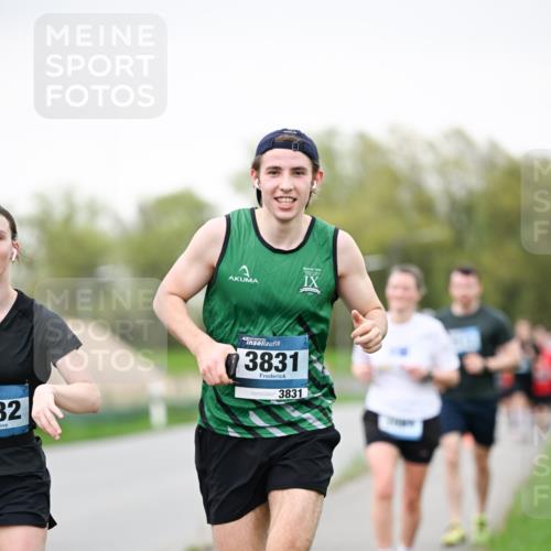 07.04.2024 - 43. Internationalen Wilhelmsburger Insellauf Dr. Thomas Lammeyer http://msf.ph/oto/6039988 07.04.2024 10:33:41 Laufen 32, 43, 3831, 3831 meine-sportfotos.de