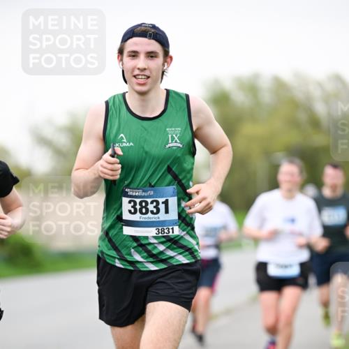 07.04.2024 - 43. Internationalen Wilhelmsburger Insellauf Dr. Thomas Lammeyer http://msf.ph/oto/6039992 07.04.2024 10:33:42 Laufen 3831, 3831 meine-sportfotos.de