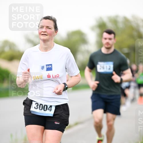 07.04.2024 - 43. Internationalen Wilhelmsburger Insellauf Dr. Thomas Lammeyer http://msf.ph/oto/6040000 07.04.2024 10:33:45 Laufen 2812, 3004 meine-sportfotos.de