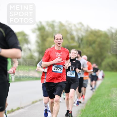 07.04.2024 - 43. Internationalen Wilhelmsburger Insellauf Dr. Thomas Lammeyer http://msf.ph/oto/6040037 07.04.2024 10:33:55 Laufen 3275, 3321 meine-sportfotos.de