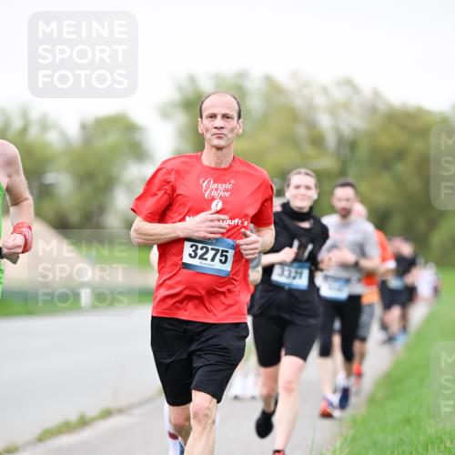 07.04.2024 - 43. Internationalen Wilhelmsburger Insellauf Dr. Thomas Lammeyer http://msf.ph/oto/6040043 07.04.2024 10:33:56 Laufen 3275, 3321 meine-sportfotos.de
