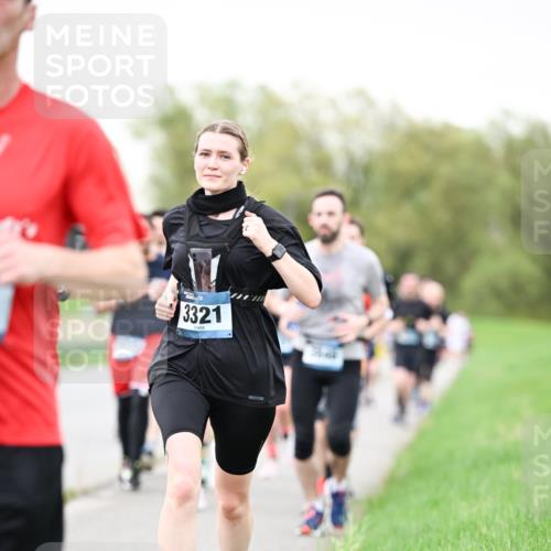 07.04.2024 - 43. Internationalen Wilhelmsburger Insellauf Dr. Thomas Lammeyer http://msf.ph/oto/6040050 07.04.2024 10:33:57 Laufen 3321 meine-sportfotos.de