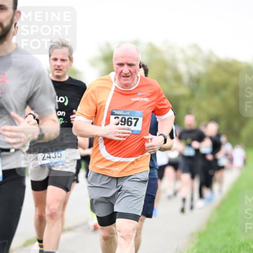 07.04.2024 - 43. Internationalen Wilhelmsburger Insellauf Dr. Thomas Lammeyer http://msf.ph/oto/6040072 07.04.2024 10:34:01 Laufen 43, 2967, 2435 meine-sportfotos.de