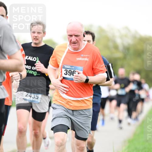 07.04.2024 - 43. Internationalen Wilhelmsburger Insellauf Dr. Thomas Lammeyer http://msf.ph/oto/6040074 07.04.2024 10:34:01 Laufen 396, 2435 meine-sportfotos.de