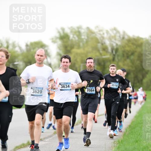 07.04.2024 - 43. Internationalen Wilhelmsburger Insellauf Dr. Thomas Lammeyer http://msf.ph/oto/6040085 07.04.2024 10:34:04 Laufen 3516, 3634, 2084, 3620 meine-sportfotos.de