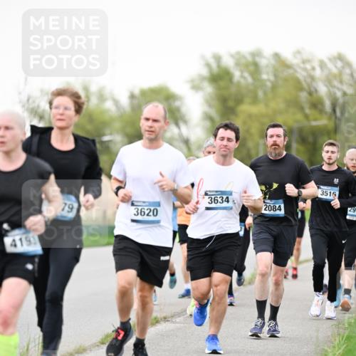 07.04.2024 - 43. Internationalen Wilhelmsburger Insellauf Dr. Thomas Lammeyer http://msf.ph/oto/6040087 07.04.2024 10:34:05 Laufen 3634, 79, 2084, 3620, 4193, 3516, 29, 3729 meine-sportfotos.de