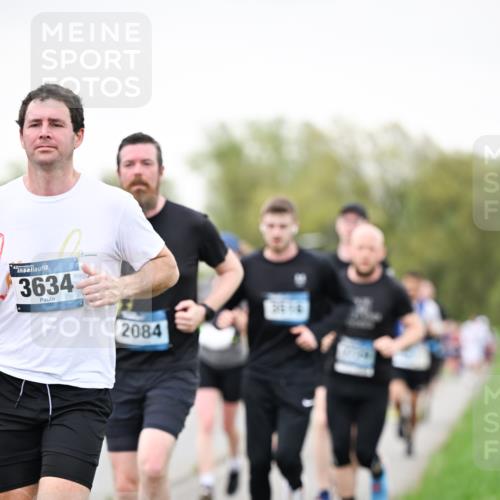 07.04.2024 - 43. Internationalen Wilhelmsburger Insellauf Dr. Thomas Lammeyer http://msf.ph/oto/6040101 07.04.2024 10:34:07 Laufen 3634, 2084 meine-sportfotos.de