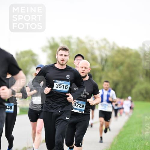 07.04.2024 - 43. Internationalen Wilhelmsburger Insellauf Dr. Thomas Lammeyer http://msf.ph/oto/6040105 07.04.2024 10:34:08 Laufen 948, 3516, 3729, 3729 meine-sportfotos.de