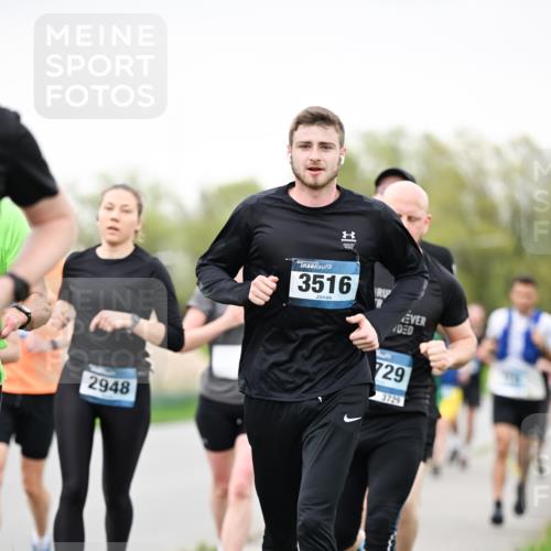 07.04.2024 - 43. Internationalen Wilhelmsburger Insellauf Dr. Thomas Lammeyer http://msf.ph/oto/6040110 07.04.2024 10:34:09 Laufen 2948, 3516, 729, 3729 meine-sportfotos.de