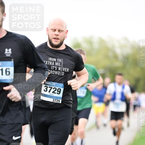 07.04.2024 - 43. Internationalen Wilhelmsburger Insellauf Dr. Thomas Lammeyer http://msf.ph/oto/6040118 07.04.2024 10:34:10 Laufen 16, 3729, 3729 meine-sportfotos.de