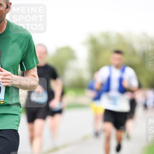 07.04.2024 - 43. Internationalen Wilhelmsburger Insellauf Dr. Thomas Lammeyer http://msf.ph/oto/6040131 07.04.2024 10:34:13 Laufen  meine-sportfotos.de