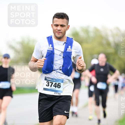 07.04.2024 - 43. Internationalen Wilhelmsburger Insellauf Dr. Thomas Lammeyer http://msf.ph/oto/6040141 07.04.2024 10:34:15 Laufen 43, 3746, 3746 meine-sportfotos.de