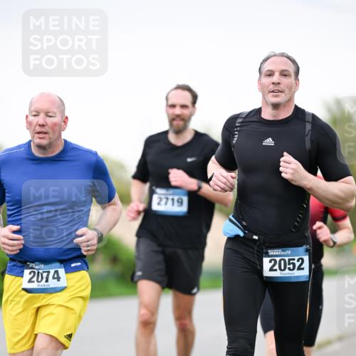 07.04.2024 - 43. Internationalen Wilhelmsburger Insellauf Dr. Thomas Lammeyer http://msf.ph/oto/6040161 07.04.2024 10:34:18 Laufen 2074, 2719, 2052 meine-sportfotos.de