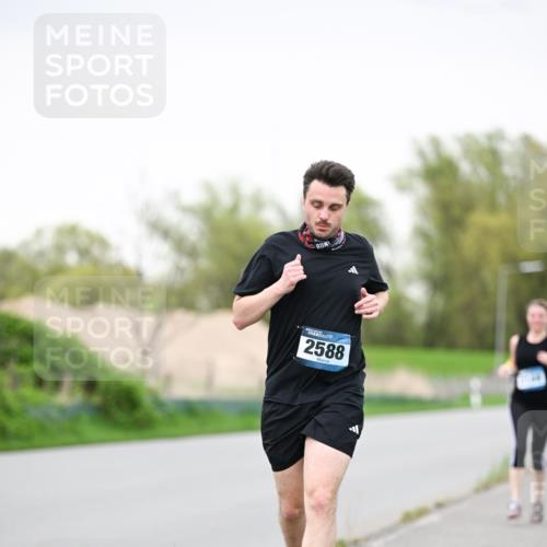 07.04.2024 - 43. Internationalen Wilhelmsburger Insellauf Dr. Thomas Lammeyer http://msf.ph/oto/6040168 07.04.2024 10:34:22 Laufen 2588, 28 meine-sportfotos.de