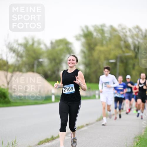 07.04.2024 - 43. Internationalen Wilhelmsburger Insellauf Dr. Thomas Lammeyer http://msf.ph/oto/6040176 07.04.2024 10:34:25 Laufen 2169 meine-sportfotos.de