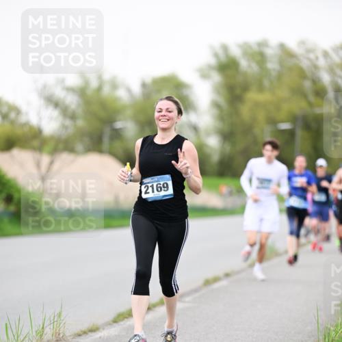 07.04.2024 - 43. Internationalen Wilhelmsburger Insellauf Dr. Thomas Lammeyer http://msf.ph/oto/6040180 07.04.2024 10:34:26 Laufen 2169 meine-sportfotos.de