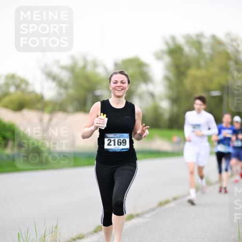 07.04.2024 - 43. Internationalen Wilhelmsburger Insellauf Dr. Thomas Lammeyer http://msf.ph/oto/6040182 07.04.2024 10:34:26 Laufen 2169 meine-sportfotos.de