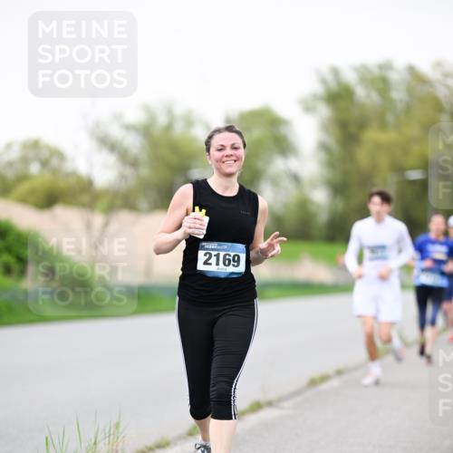 07.04.2024 - 43. Internationalen Wilhelmsburger Insellauf Dr. Thomas Lammeyer http://msf.ph/oto/6040183 07.04.2024 10:34:26 Laufen 2169 meine-sportfotos.de