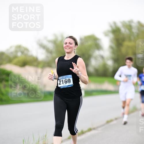 07.04.2024 - 43. Internationalen Wilhelmsburger Insellauf Dr. Thomas Lammeyer http://msf.ph/oto/6040185 07.04.2024 10:34:26 Laufen 2169 meine-sportfotos.de