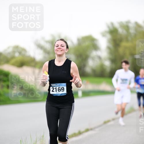 07.04.2024 - 43. Internationalen Wilhelmsburger Insellauf Dr. Thomas Lammeyer http://msf.ph/oto/6040186 07.04.2024 10:34:27 Laufen 2169 meine-sportfotos.de