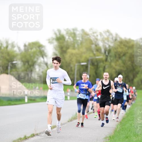 07.04.2024 - 43. Internationalen Wilhelmsburger Insellauf Dr. Thomas Lammeyer http://msf.ph/oto/6040190 07.04.2024 10:34:28 Laufen 381, 21 meine-sportfotos.de