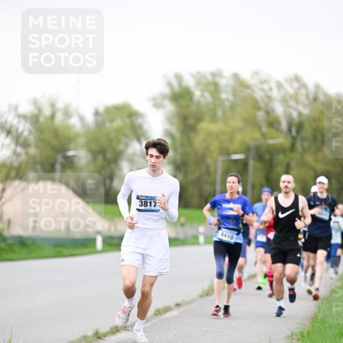 07.04.2024 - 43. Internationalen Wilhelmsburger Insellauf Dr. Thomas Lammeyer http://msf.ph/oto/6040195 07.04.2024 10:34:28 Laufen 3817, 4410 meine-sportfotos.de