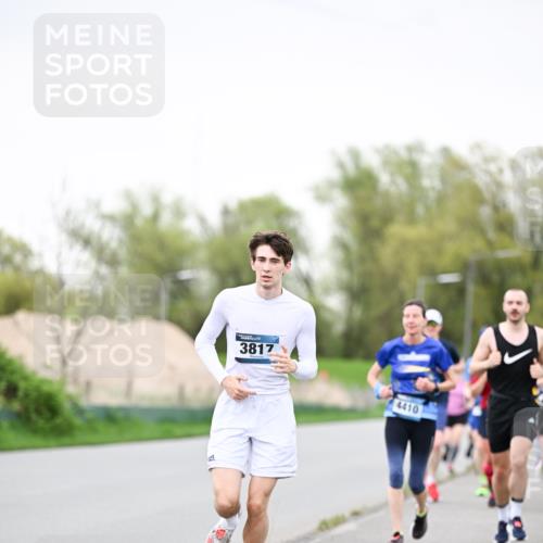 07.04.2024 - 43. Internationalen Wilhelmsburger Insellauf Dr. Thomas Lammeyer http://msf.ph/oto/6040201 07.04.2024 10:34:29 Laufen 3817, 4410 meine-sportfotos.de