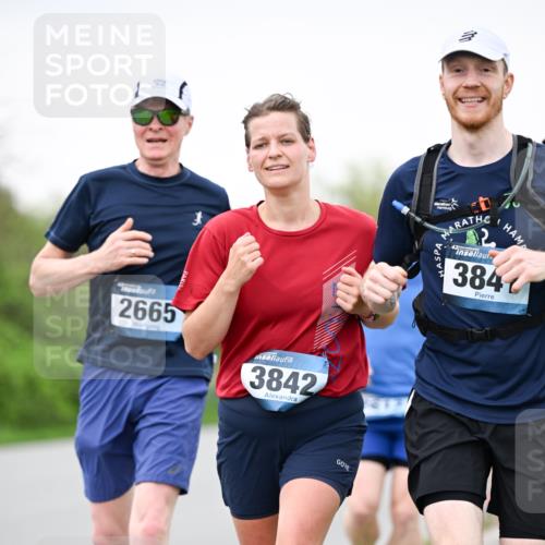 07.04.2024 - 43. Internationalen Wilhelmsburger Insellauf Dr. Thomas Lammeyer http://msf.ph/oto/6040237 07.04.2024 10:34:37 Laufen 2665, 3842, 384 meine-sportfotos.de