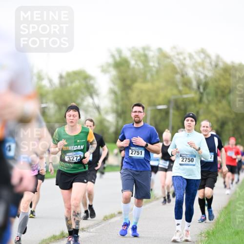 07.04.2024 - 43. Internationalen Wilhelmsburger Insellauf Dr. Thomas Lammeyer http://msf.ph/oto/6040242 07.04.2024 10:34:38 Laufen 3273, 2751, 2750, 2 meine-sportfotos.de