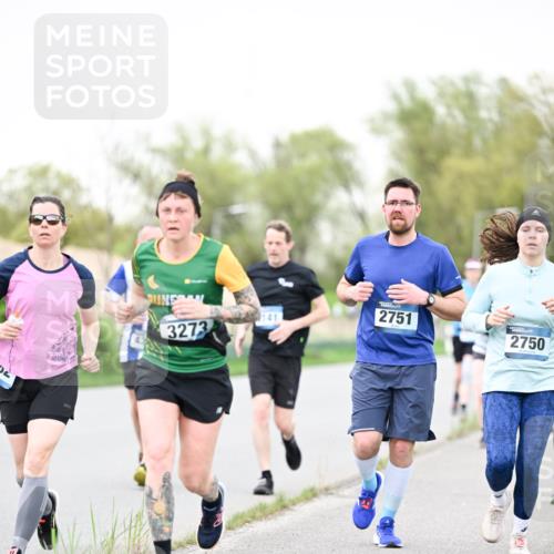 07.04.2024 - 43. Internationalen Wilhelmsburger Insellauf Dr. Thomas Lammeyer http://msf.ph/oto/6040252 07.04.2024 10:34:40 Laufen 3273, 141, 2751, 2750 meine-sportfotos.de