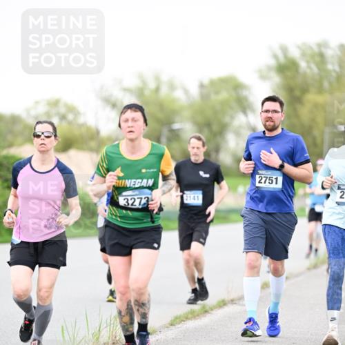 07.04.2024 - 43. Internationalen Wilhelmsburger Insellauf Dr. Thomas Lammeyer http://msf.ph/oto/6040253 07.04.2024 10:34:40 Laufen 3273, 2141, 2751, 21 meine-sportfotos.de
