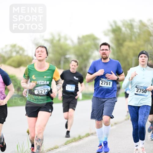 07.04.2024 - 43. Internationalen Wilhelmsburger Insellauf Dr. Thomas Lammeyer http://msf.ph/oto/6040255 07.04.2024 10:34:40 Laufen 3273, 2141, 2751, 2750 meine-sportfotos.de