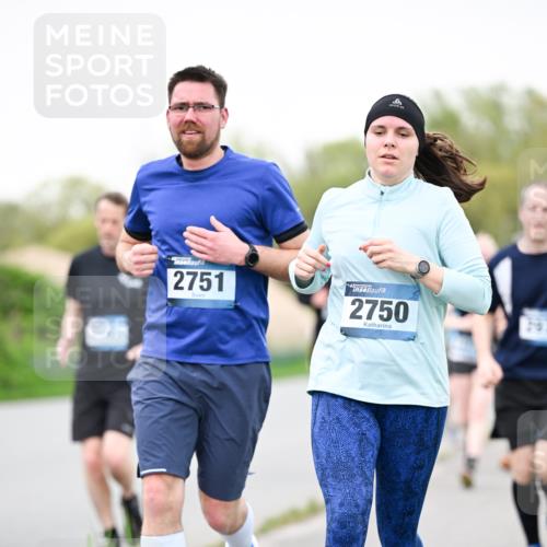 07.04.2024 - 43. Internationalen Wilhelmsburger Insellauf Dr. Thomas Lammeyer http://msf.ph/oto/6040266 07.04.2024 10:34:42 Laufen 2751, 2750 meine-sportfotos.de