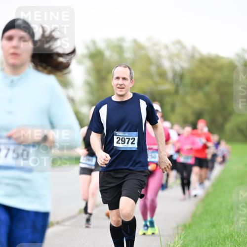 07.04.2024 - 43. Internationalen Wilhelmsburger Insellauf Dr. Thomas Lammeyer http://msf.ph/oto/6040268 07.04.2024 10:34:43 Laufen 2750, 9, 2972 meine-sportfotos.de