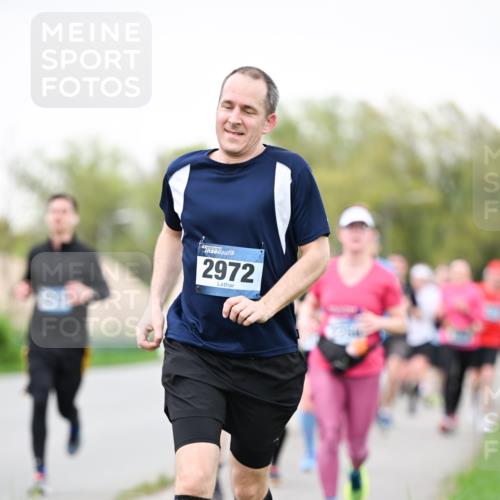 07.04.2024 - 43. Internationalen Wilhelmsburger Insellauf Dr. Thomas Lammeyer http://msf.ph/oto/6040277 07.04.2024 10:34:44 Laufen 2972 meine-sportfotos.de