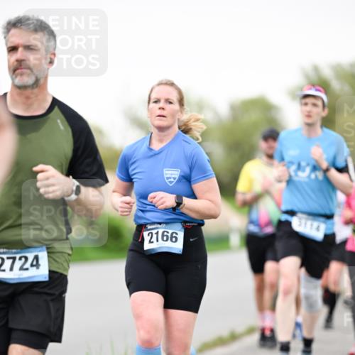 07.04.2024 - 43. Internationalen Wilhelmsburger Insellauf Dr. Thomas Lammeyer http://msf.ph/oto/6040297 07.04.2024 10:34:48 Laufen 2724, 2166, 114 meine-sportfotos.de