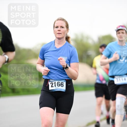 07.04.2024 - 43. Internationalen Wilhelmsburger Insellauf Dr. Thomas Lammeyer http://msf.ph/oto/6040300 07.04.2024 10:34:49 Laufen 2166, 3114 meine-sportfotos.de