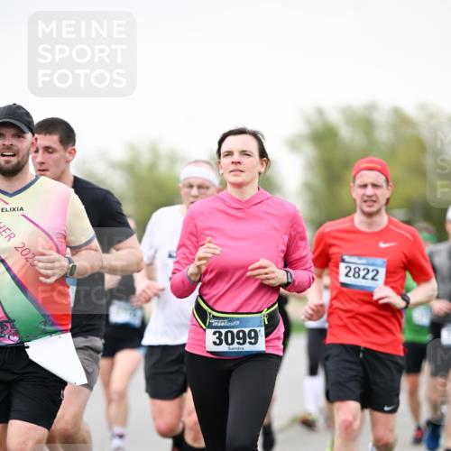 07.04.2024 - 43. Internationalen Wilhelmsburger Insellauf Dr. Thomas Lammeyer http://msf.ph/oto/6040311 07.04.2024 10:34:51 Laufen 2023, 3099, 2822 meine-sportfotos.de