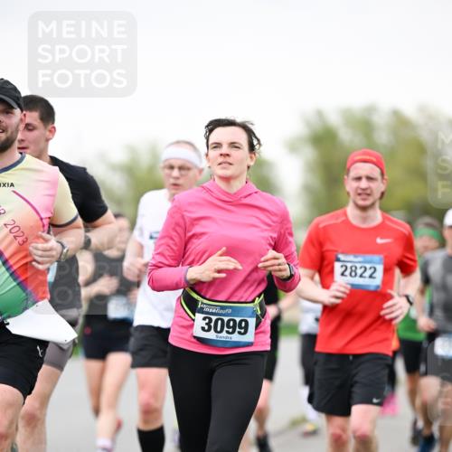 07.04.2024 - 43. Internationalen Wilhelmsburger Insellauf Dr. Thomas Lammeyer http://msf.ph/oto/6040312 07.04.2024 10:34:51 Laufen 2023, 3099, 2822 meine-sportfotos.de