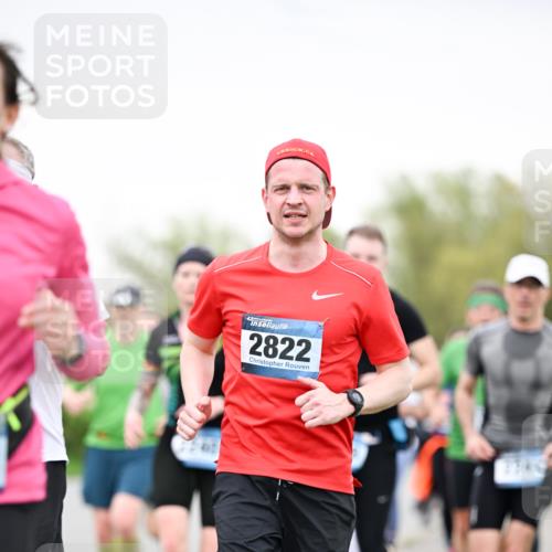 07.04.2024 - 43. Internationalen Wilhelmsburger Insellauf Dr. Thomas Lammeyer http://msf.ph/oto/6040317 07.04.2024 10:34:53 Laufen 43, 2822 meine-sportfotos.de