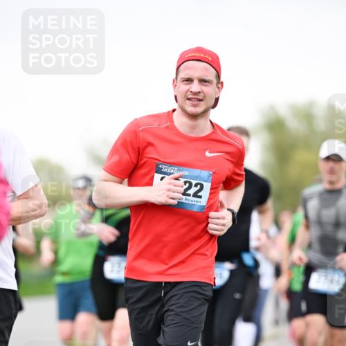 07.04.2024 - 43. Internationalen Wilhelmsburger Insellauf Dr. Thomas Lammeyer http://msf.ph/oto/6040319 07.04.2024 10:34:53 Laufen 22 meine-sportfotos.de