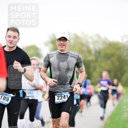 07.04.2024 - 43. Internationalen Wilhelmsburger Insellauf Dr. Thomas Lammeyer http://msf.ph/oto/6040324 07.04.2024 10:34:54 Laufen 189, 2241 meine-sportfotos.de