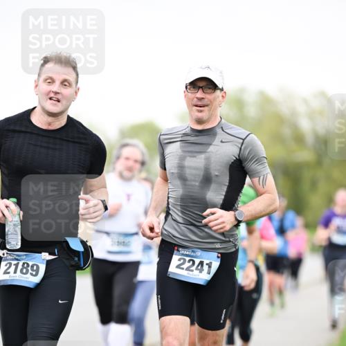 07.04.2024 - 43. Internationalen Wilhelmsburger Insellauf Dr. Thomas Lammeyer http://msf.ph/oto/6040327 07.04.2024 10:34:54 Laufen 2189, 2241 meine-sportfotos.de