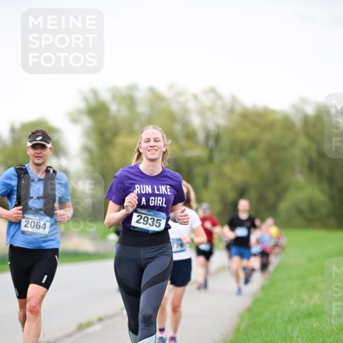 07.04.2024 - 43. Internationalen Wilhelmsburger Insellauf Dr. Thomas Lammeyer http://msf.ph/oto/6040345 07.04.2024 10:35:00 Laufen 2064, 2935 meine-sportfotos.de