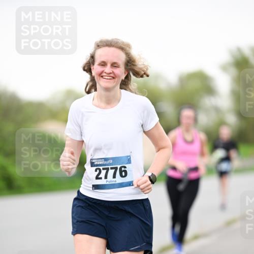 07.04.2024 - 43. Internationalen Wilhelmsburger Insellauf Dr. Thomas Lammeyer http://msf.ph/oto/6040373 07.04.2024 10:35:04 Laufen 2776 meine-sportfotos.de