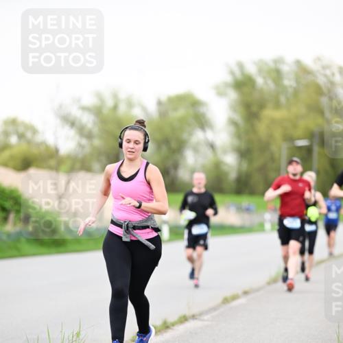 07.04.2024 - 43. Internationalen Wilhelmsburger Insellauf Dr. Thomas Lammeyer http://msf.ph/oto/6040377 07.04.2024 10:35:05 Laufen 5 meine-sportfotos.de