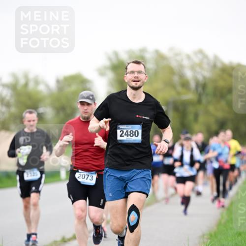 07.04.2024 - 43. Internationalen Wilhelmsburger Insellauf Dr. Thomas Lammeyer http://msf.ph/oto/6040393 07.04.2024 10:35:10 Laufen 2073, 2480 meine-sportfotos.de