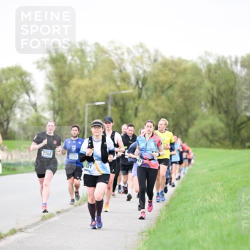 07.04.2024 - 43. Internationalen Wilhelmsburger Insellauf Dr. Thomas Lammeyer http://msf.ph/oto/6040397 07.04.2024 10:35:12 Laufen 2362, 021 meine-sportfotos.de