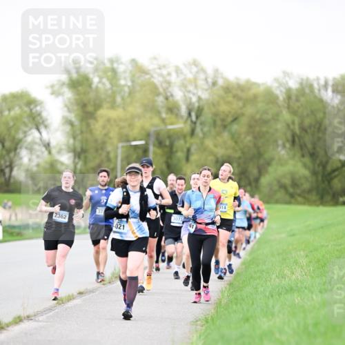 07.04.2024 - 43. Internationalen Wilhelmsburger Insellauf Dr. Thomas Lammeyer http://msf.ph/oto/6040398 07.04.2024 10:35:13 Laufen 2362, 37, 021, 3073, 914 meine-sportfotos.de